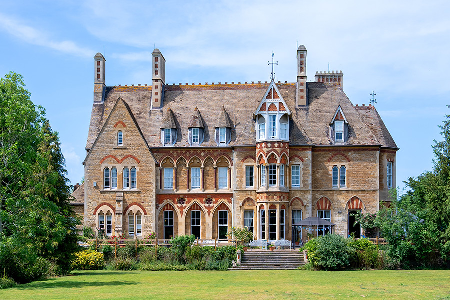 Milton-Ernest-Hall-Bedfordshire